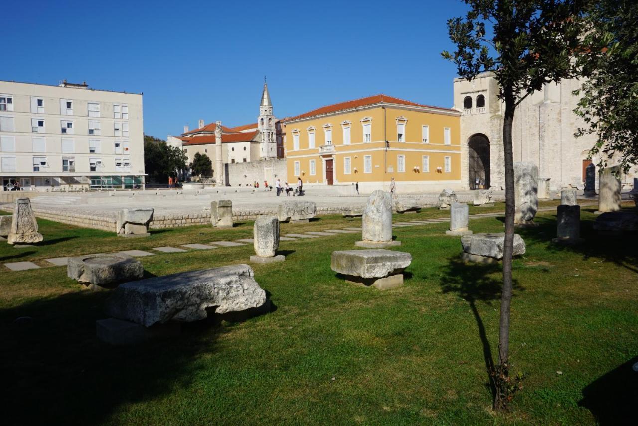 Clover Apartman Zadar Eksteriør billede